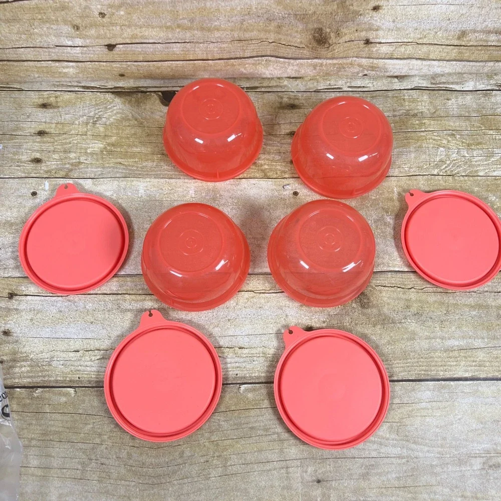 Tupperware Ideal Little Bowls Set 4 With Seals/Lids Small 8 Oz Snack Cups